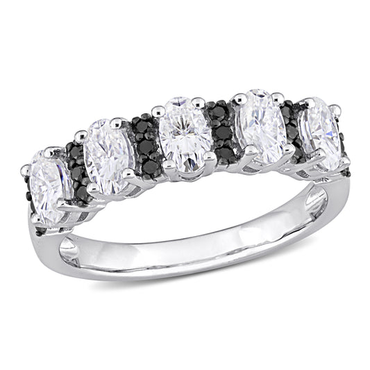 1/6 CT Black Diamond TW And 1 CT DEW Created Moissanite-White Fashion Ring 10k White Gold