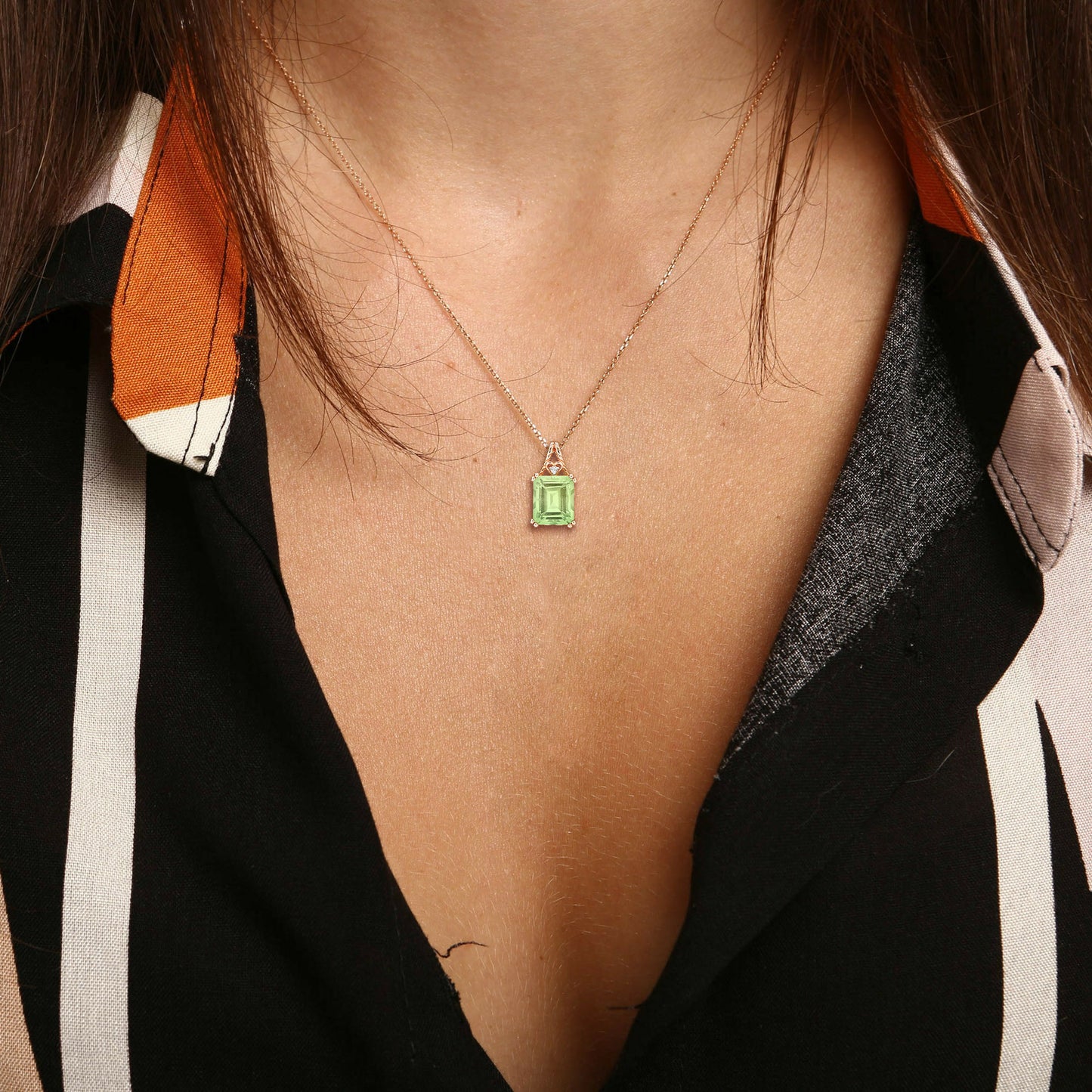 5.6 ct TGW Green quartz white topaz fashion pendant with chain pink silver
