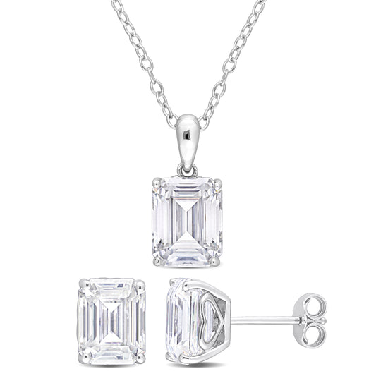 7 1/2 ct Dew octagon created moissanite-white set with chain silver