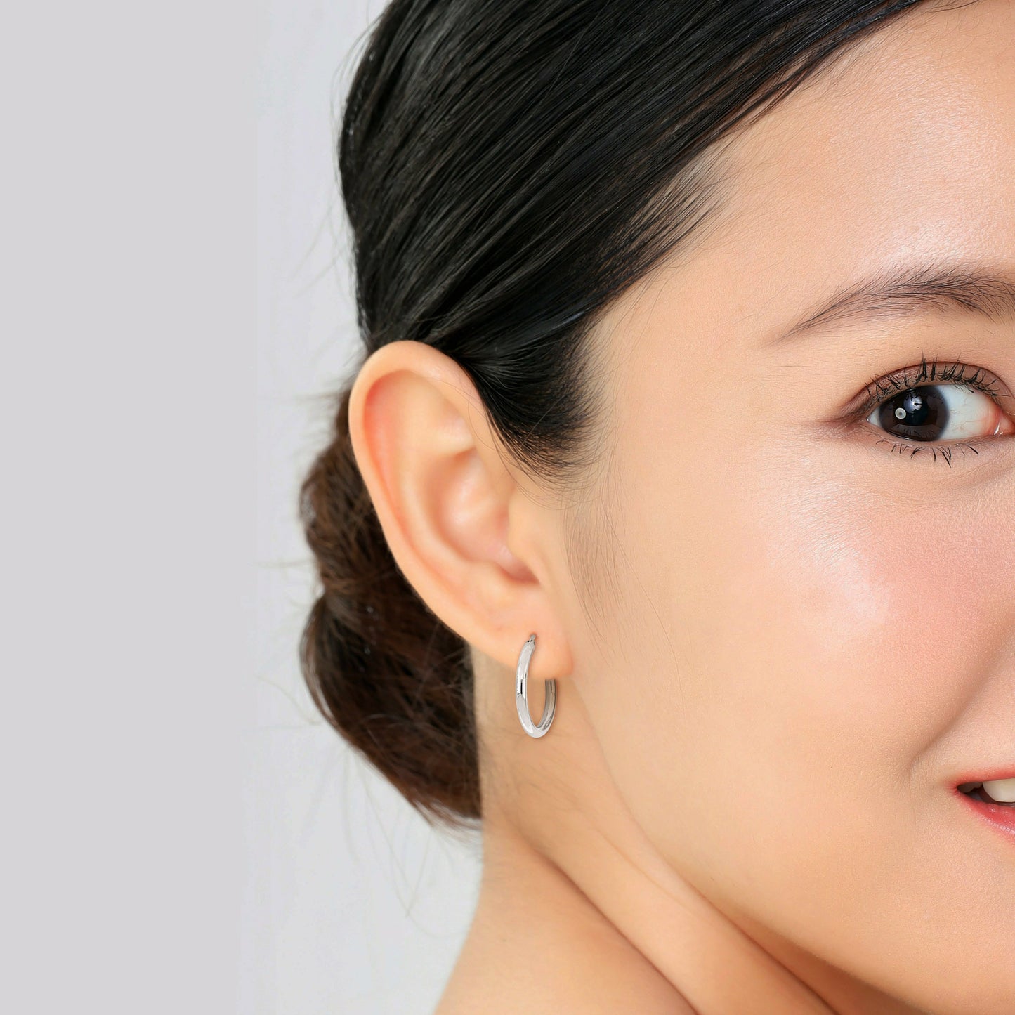 Silver white 26mm round Hoop Earrings (3MM WIDTH)
