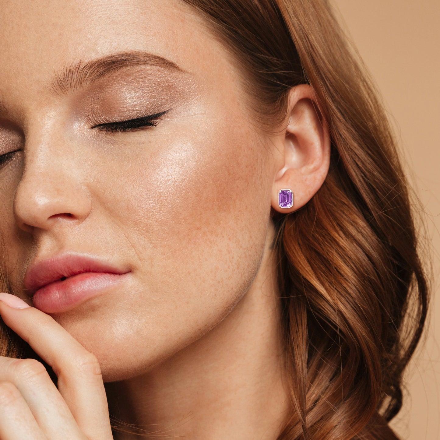 2 ct TGW Amethyst Bezel Studs
