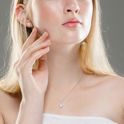 6 3/4 ct TGW Created white sapphire set with chain silver
